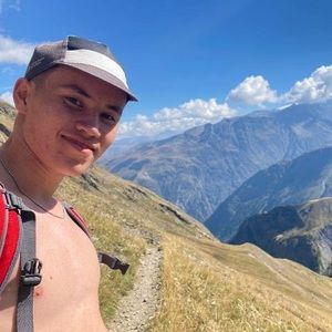 Meet your Posher, Peter